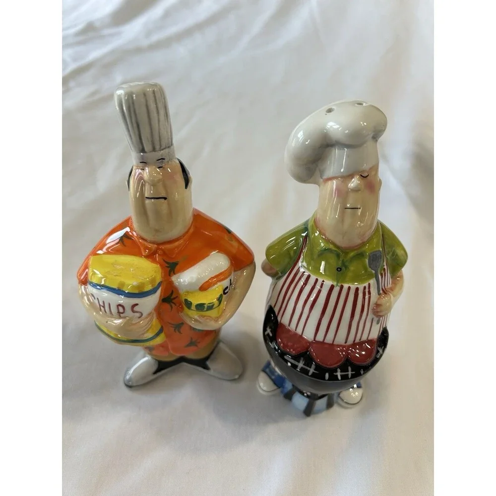 Masters Of The Grill BBQ Party Chefs Salt Pepper Shaker Set CIC Picnic